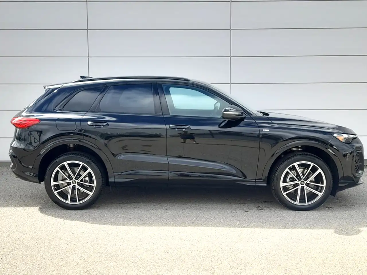 Audi Q5 photo Audi Q5