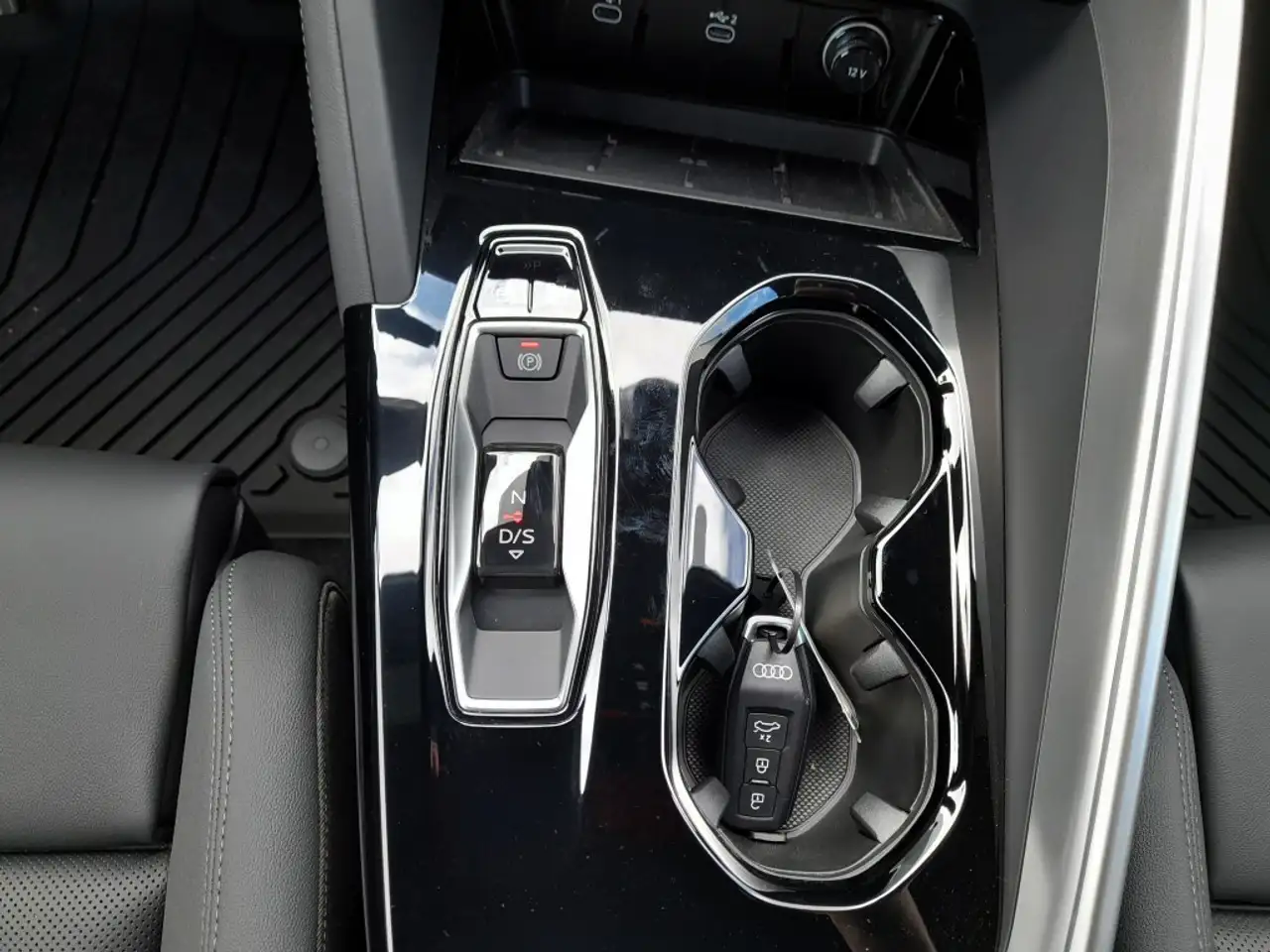 Audi Q5 photo Audi Q5