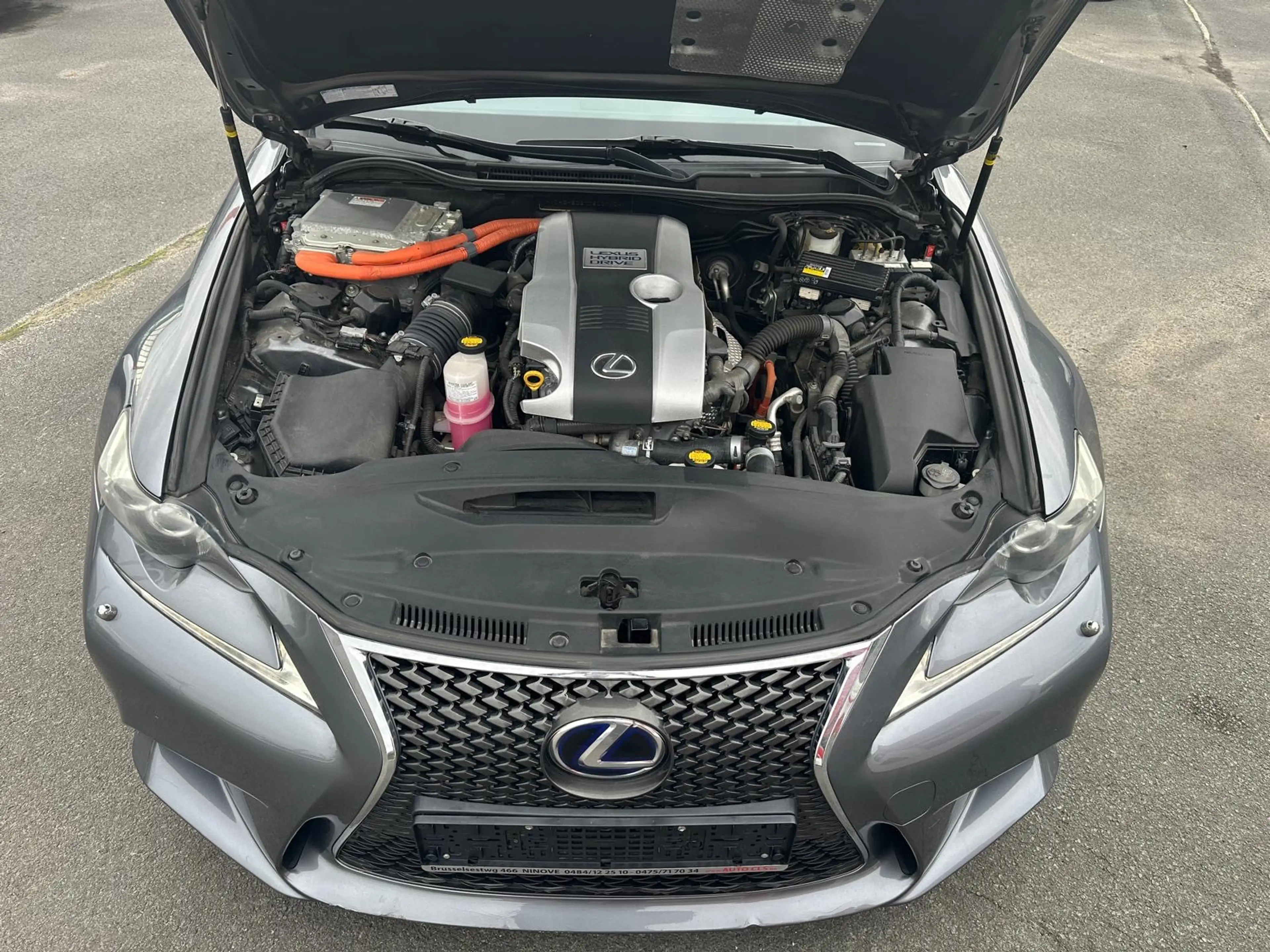 Lexus IS 300 IS 300h 2.5i F-Sport Line E-CVT — photo 13