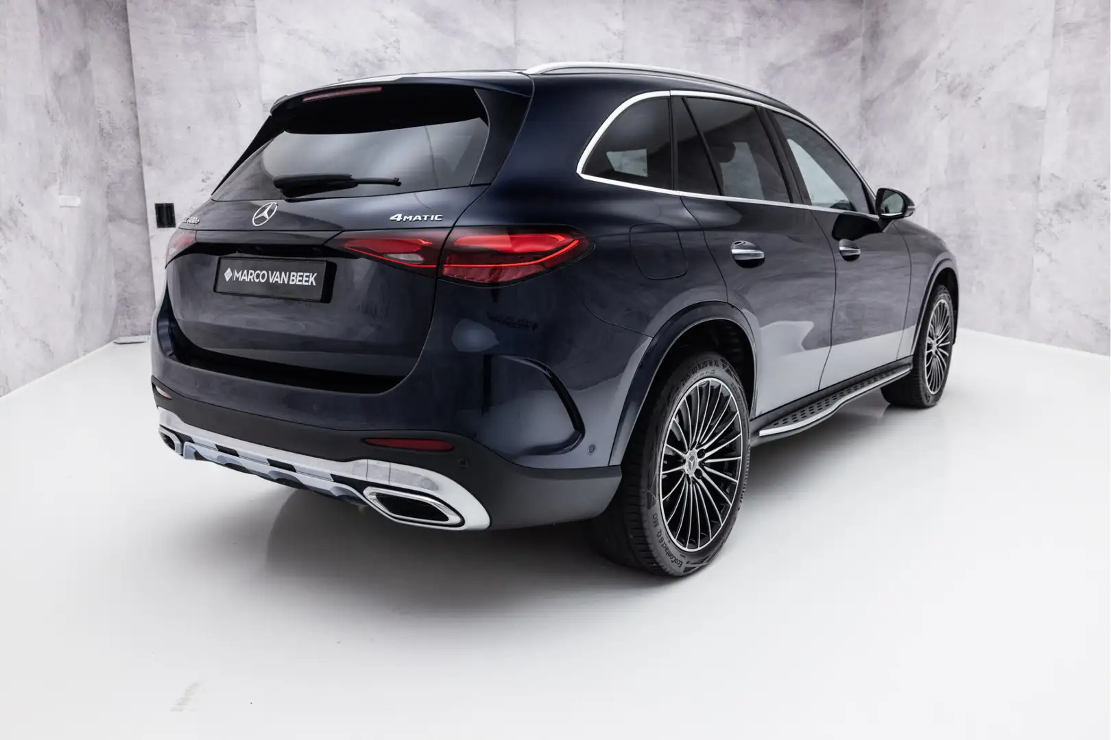 Mercedes-Benz GLC 400 400e 4MATIC AMG Line | Pano | 20" | Memory | Distr Bleu - 2