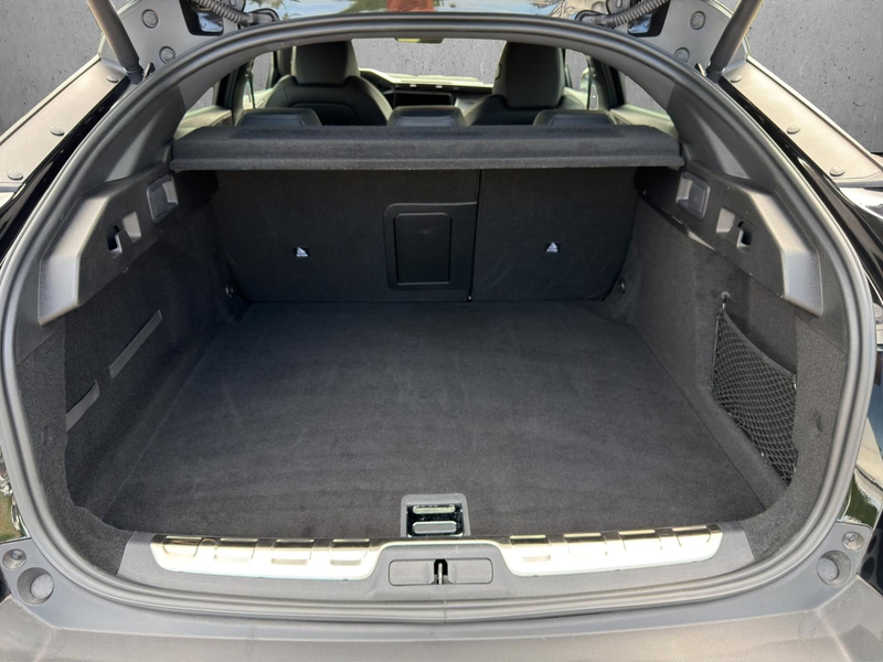 Peugeot 408 Hybrid 225 GT  *Focal*Alcantara*Kamera360° — photo 9