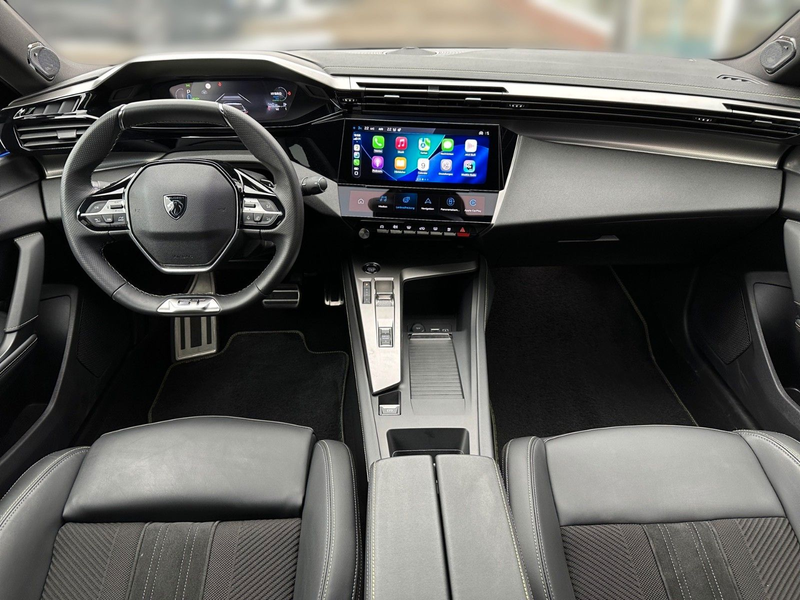 Peugeot 408 Hybrid 225 GT  *Focal*Alcantara*Kamera360° — photo 11