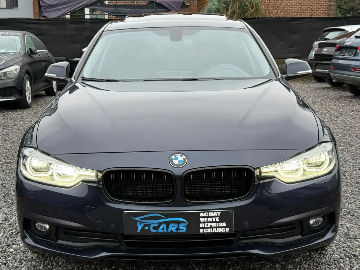 BMW 318 D //BERLINE// FACE LIFT// Bleu - 2