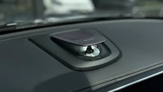 BMW X5 view 12
