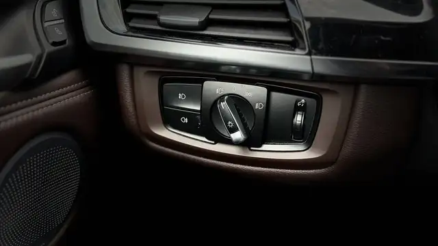 BMW X5 view 19