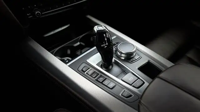 BMW X5 view 30