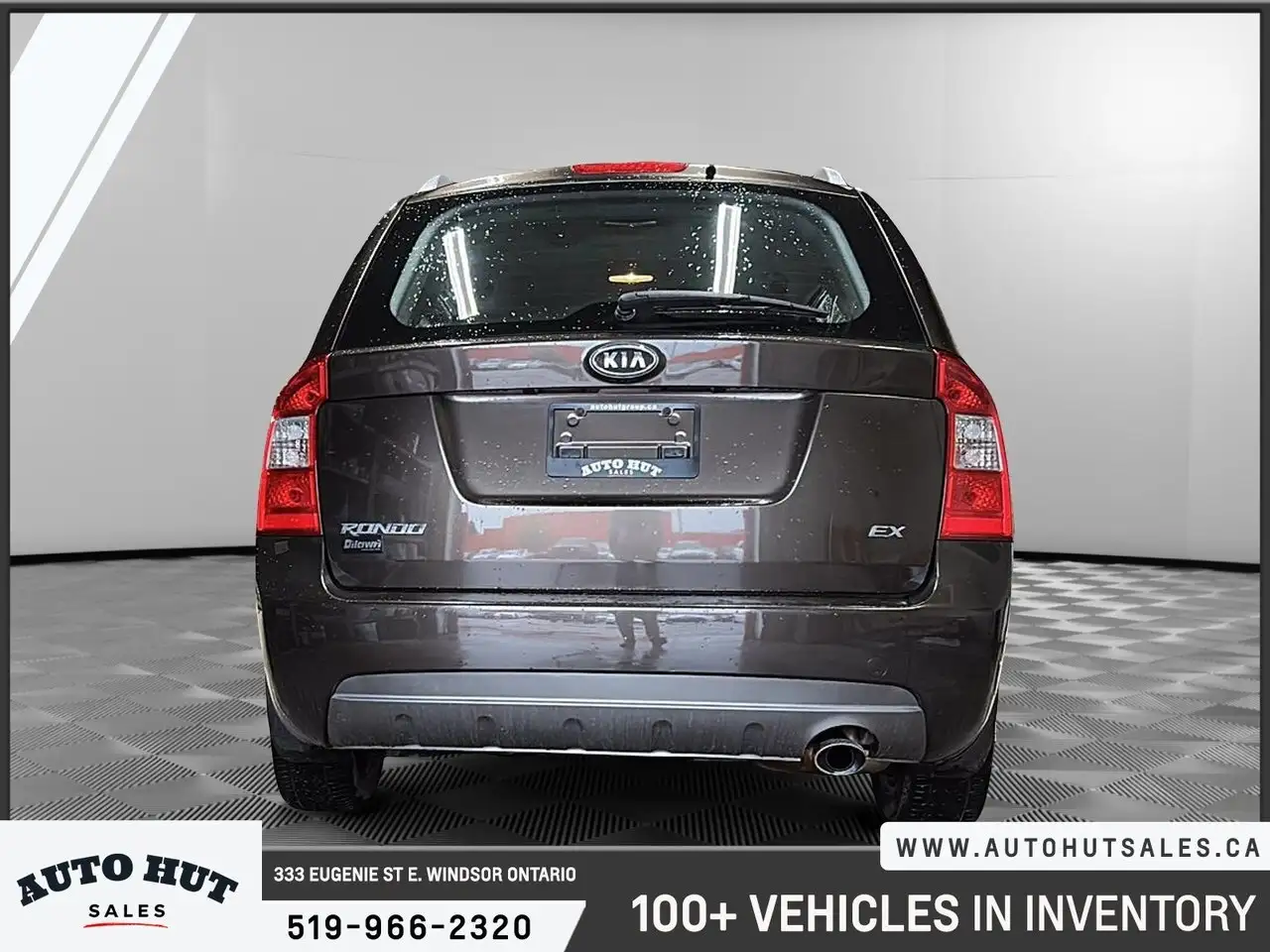 Kia Rondo снимка Kia Rondo