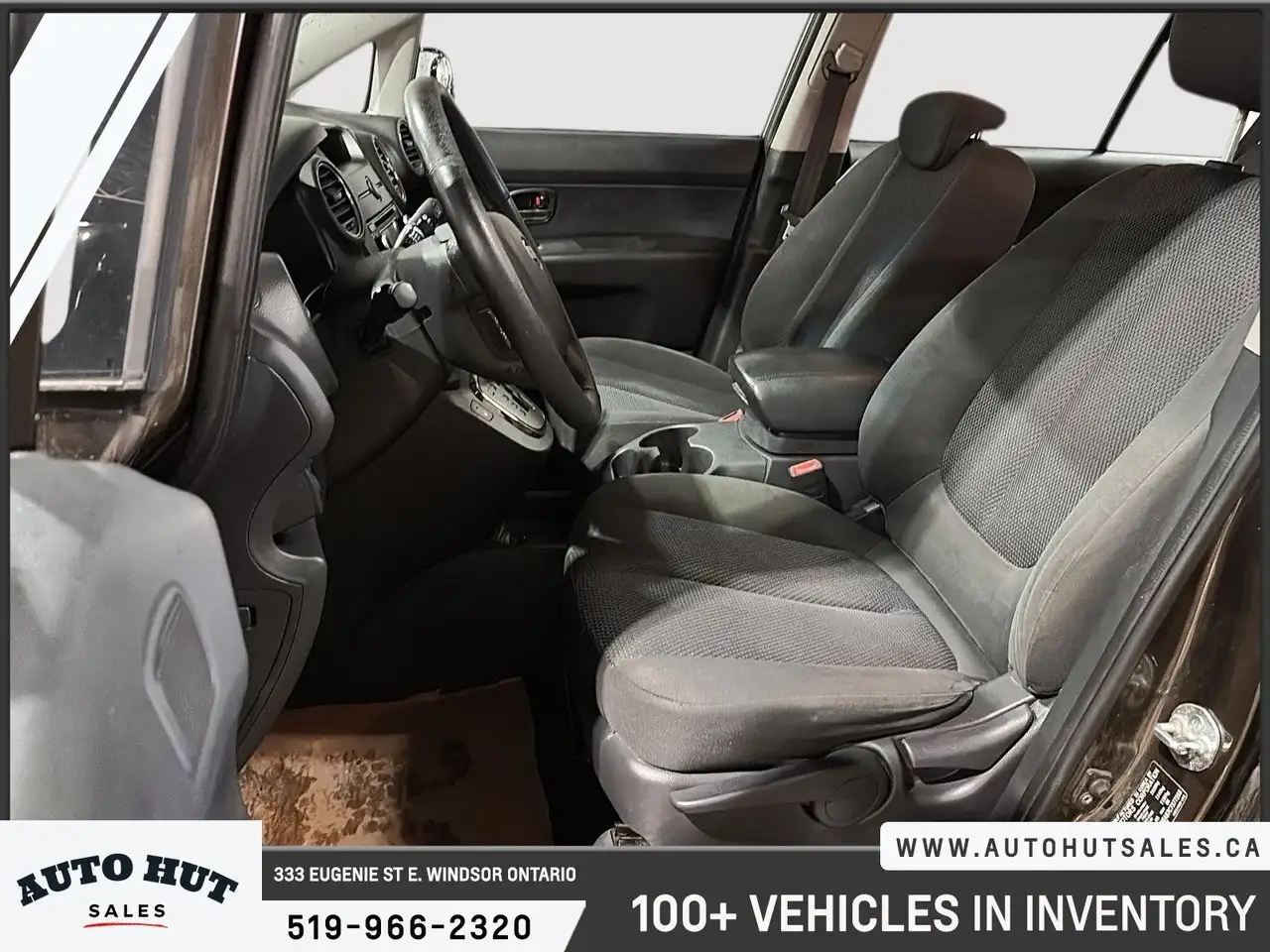 Kia Rondo снимка Kia Rondo