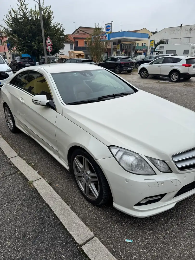 Mercedes-Benz E 250 Coupe 250 AMG - 2