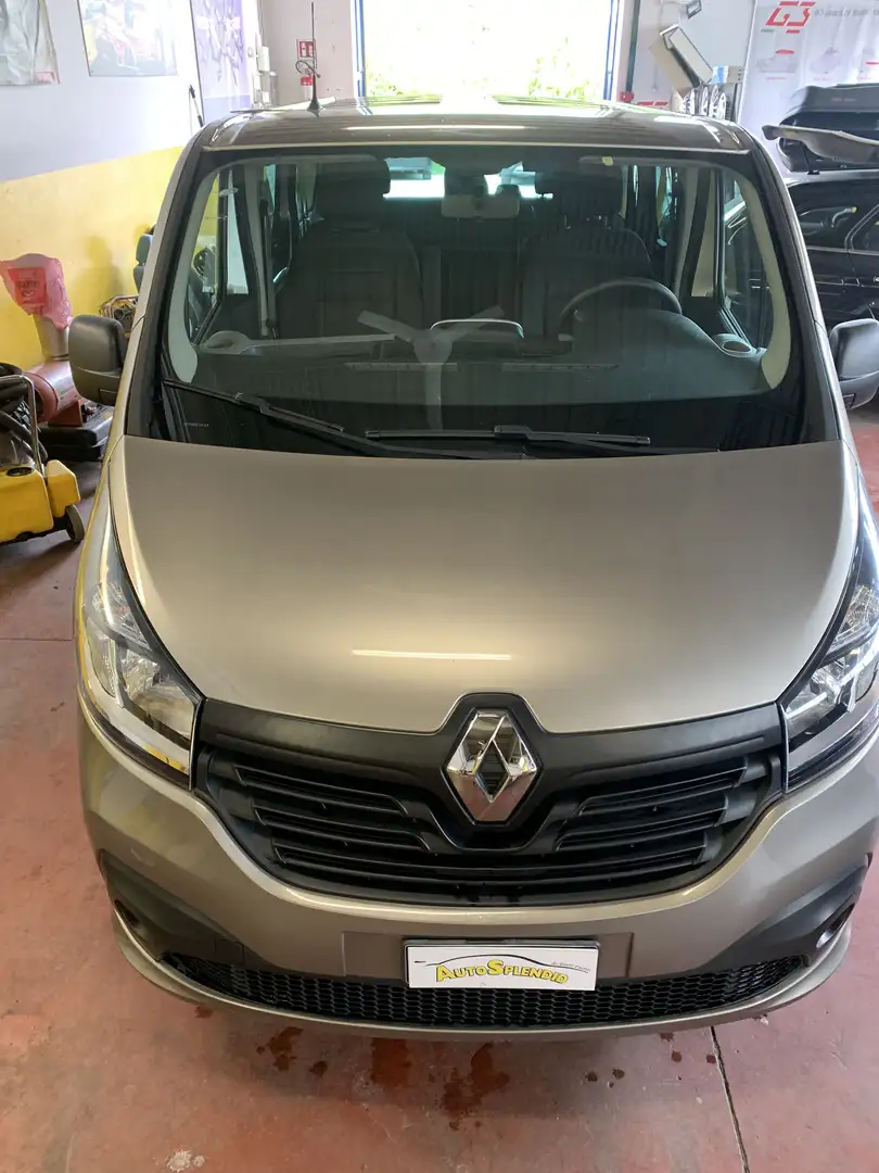 Renault Trafic passenger L2H1 1.6dci 125cv  intense S&S Grigio - 1