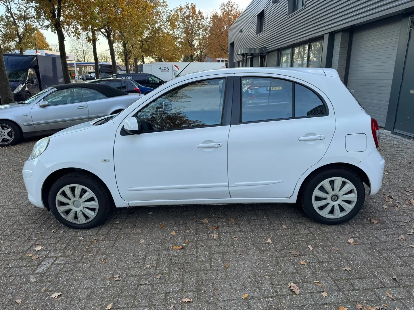 Nissan Micra 1.2 Acenta Wit - 2