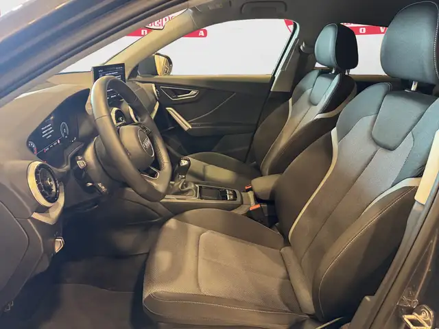 Audi Q2 view 8