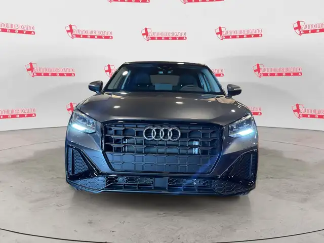 Audi Q2 view 6