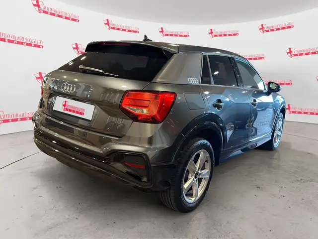 Audi Q2 view 4