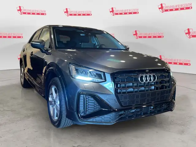Audi Q2 view 5