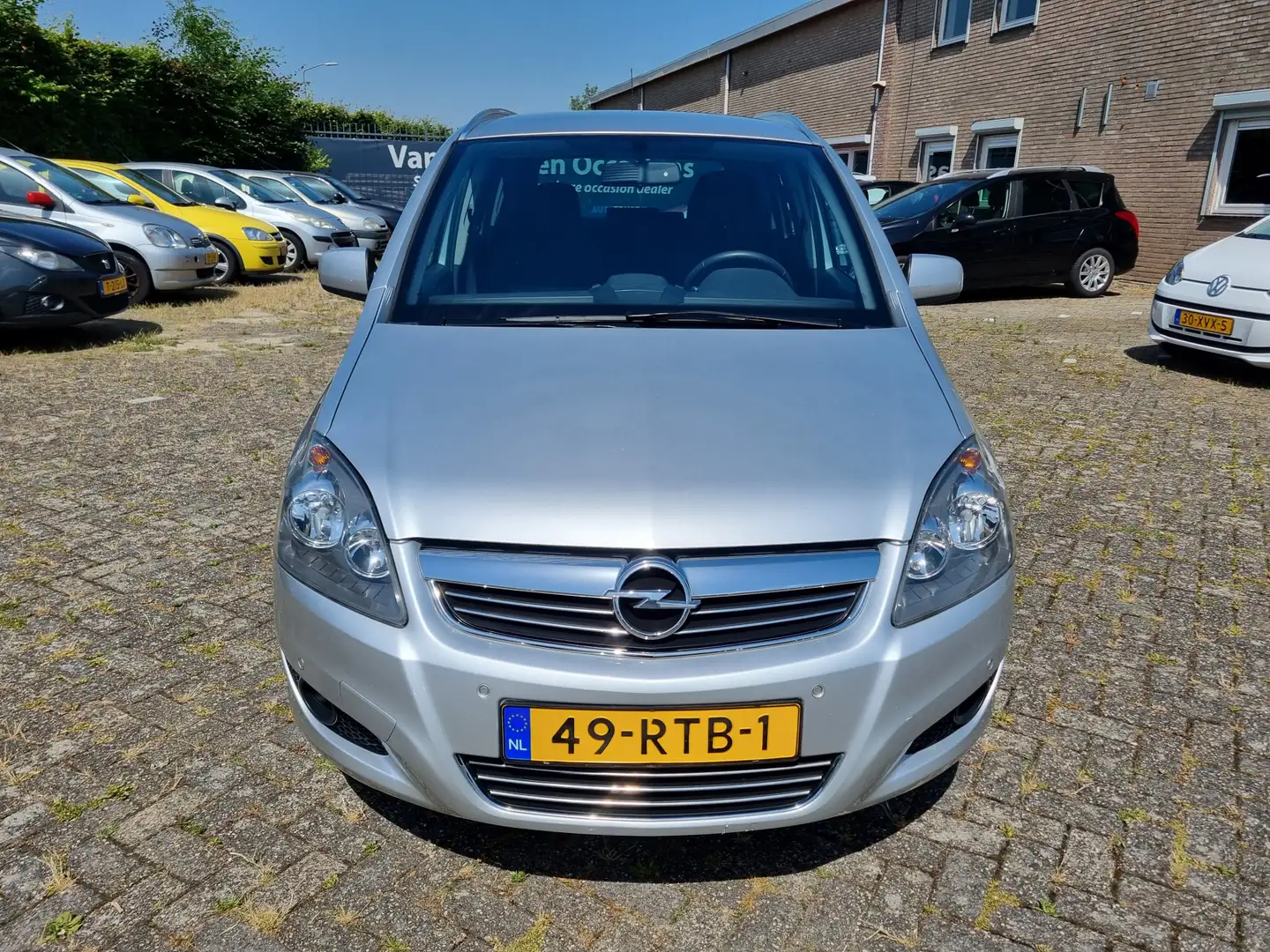 Opel Zafira 1.8 Edition AUTOMAAT ✅DEALER ONDERHOUDEN!! Grijs - 2