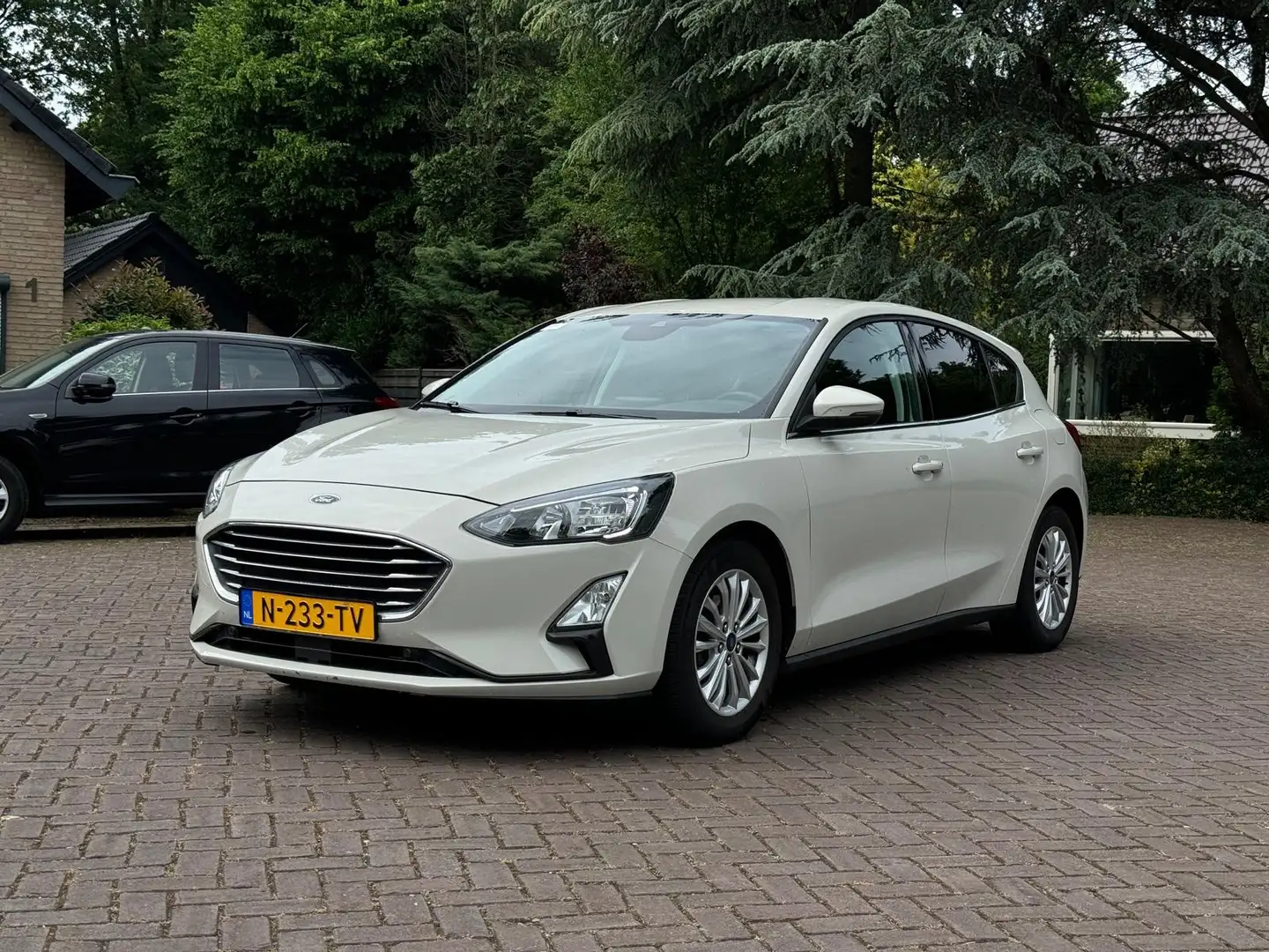 Ford Focus Focus 1.0 EcoB. Tit. XBns bež - 1