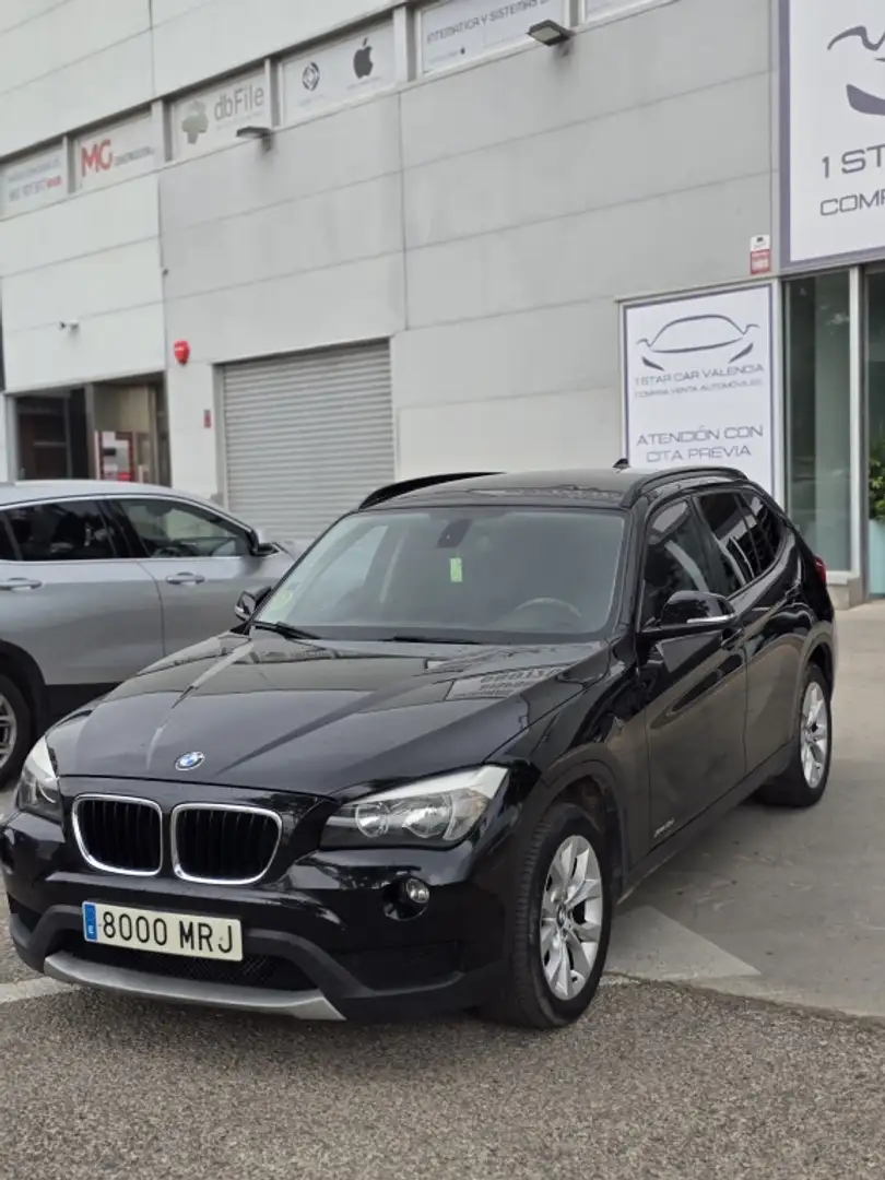BMW X1 sDrive 18d Negro - 1