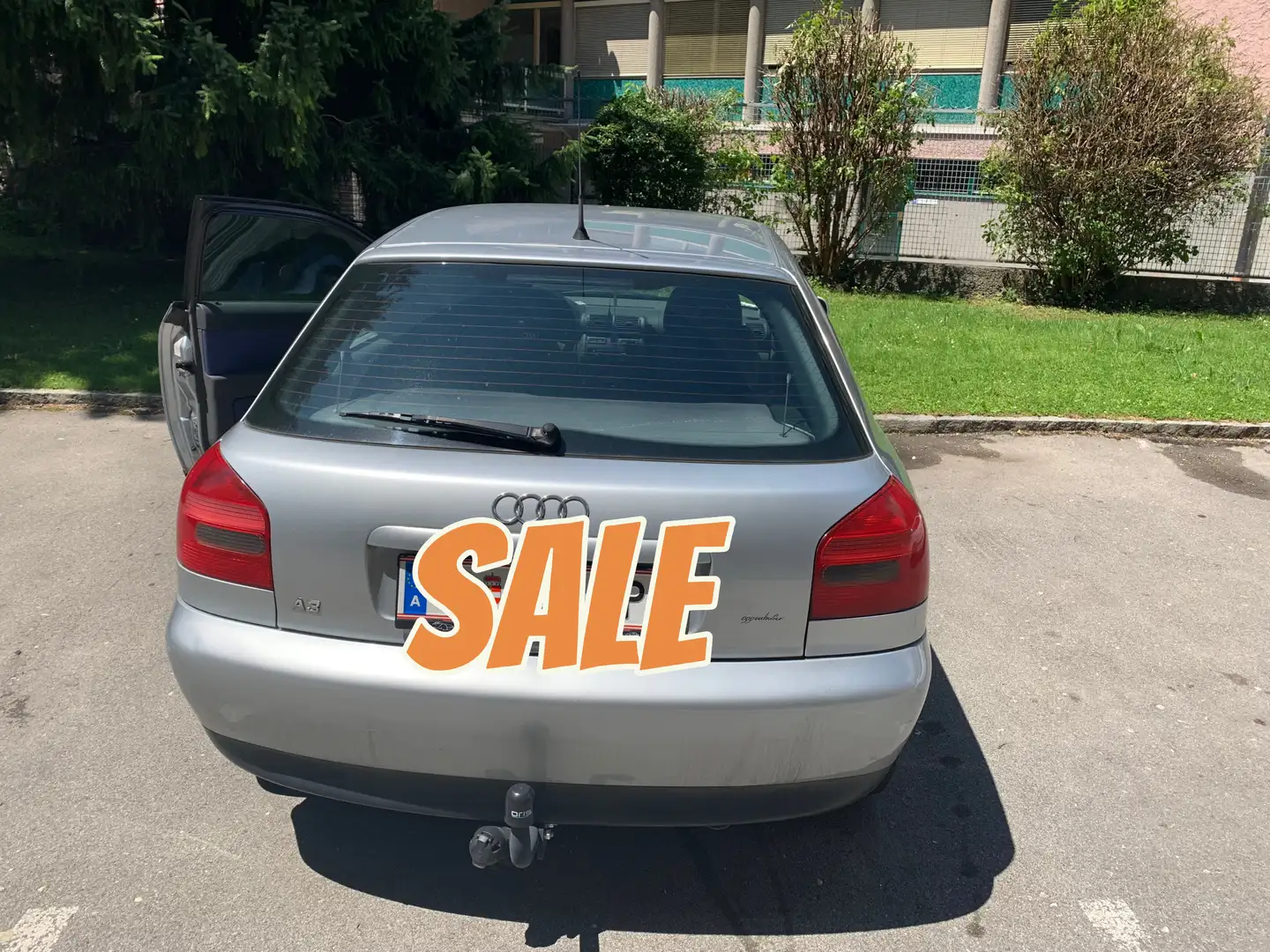 Audi A3 1.6 Ambiente - 1