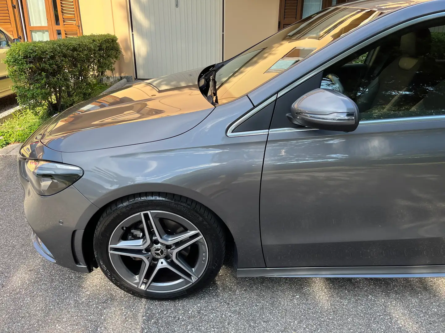 Mercedes-Benz 200 4 Matic Allestimento Premium Pacchetto AMG Grigio - 1
