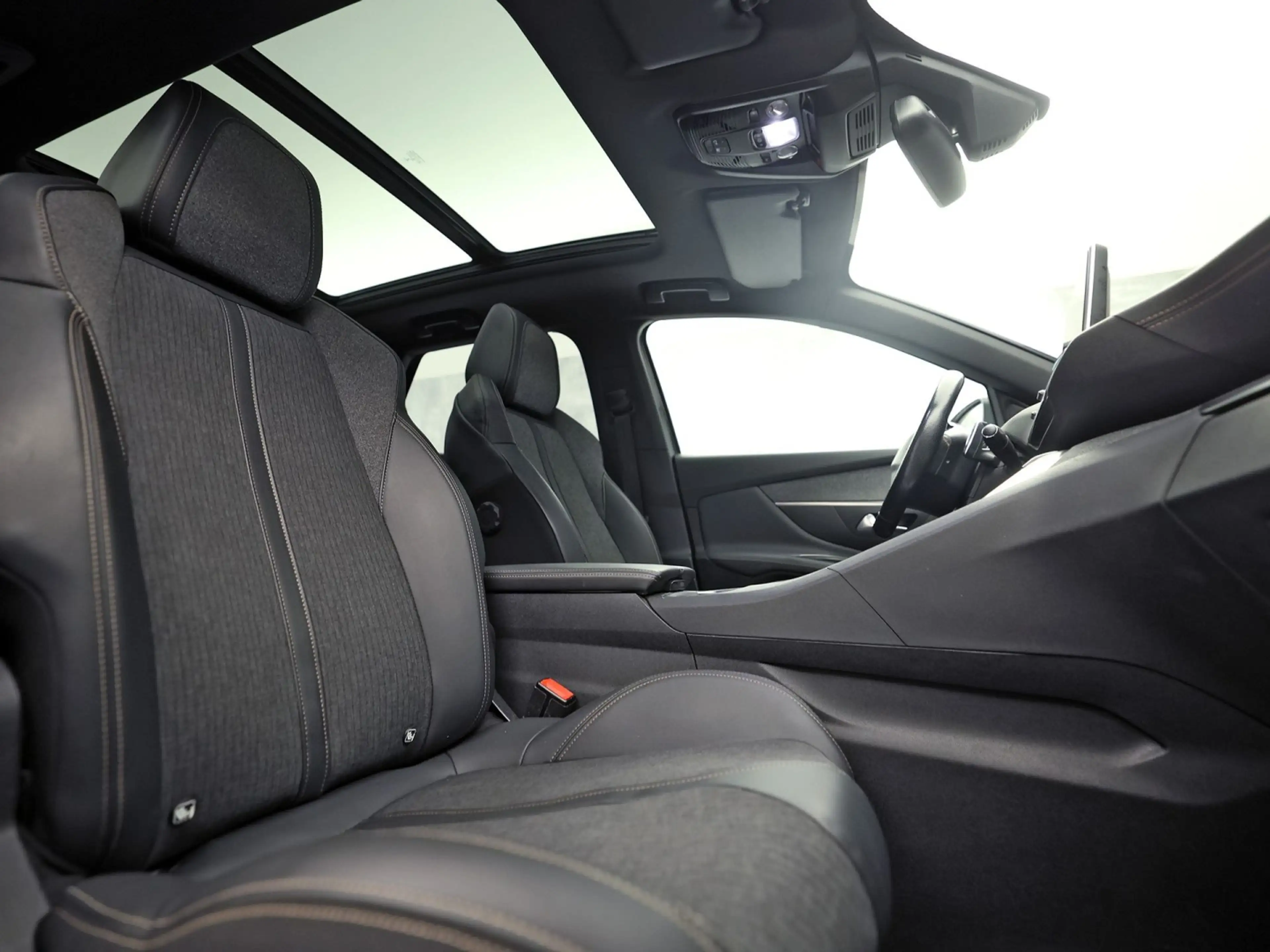 Peugeot 3008 1.2 PureTech GT Automaat (PANORAMADAK, APPLE CARPL — photo 8