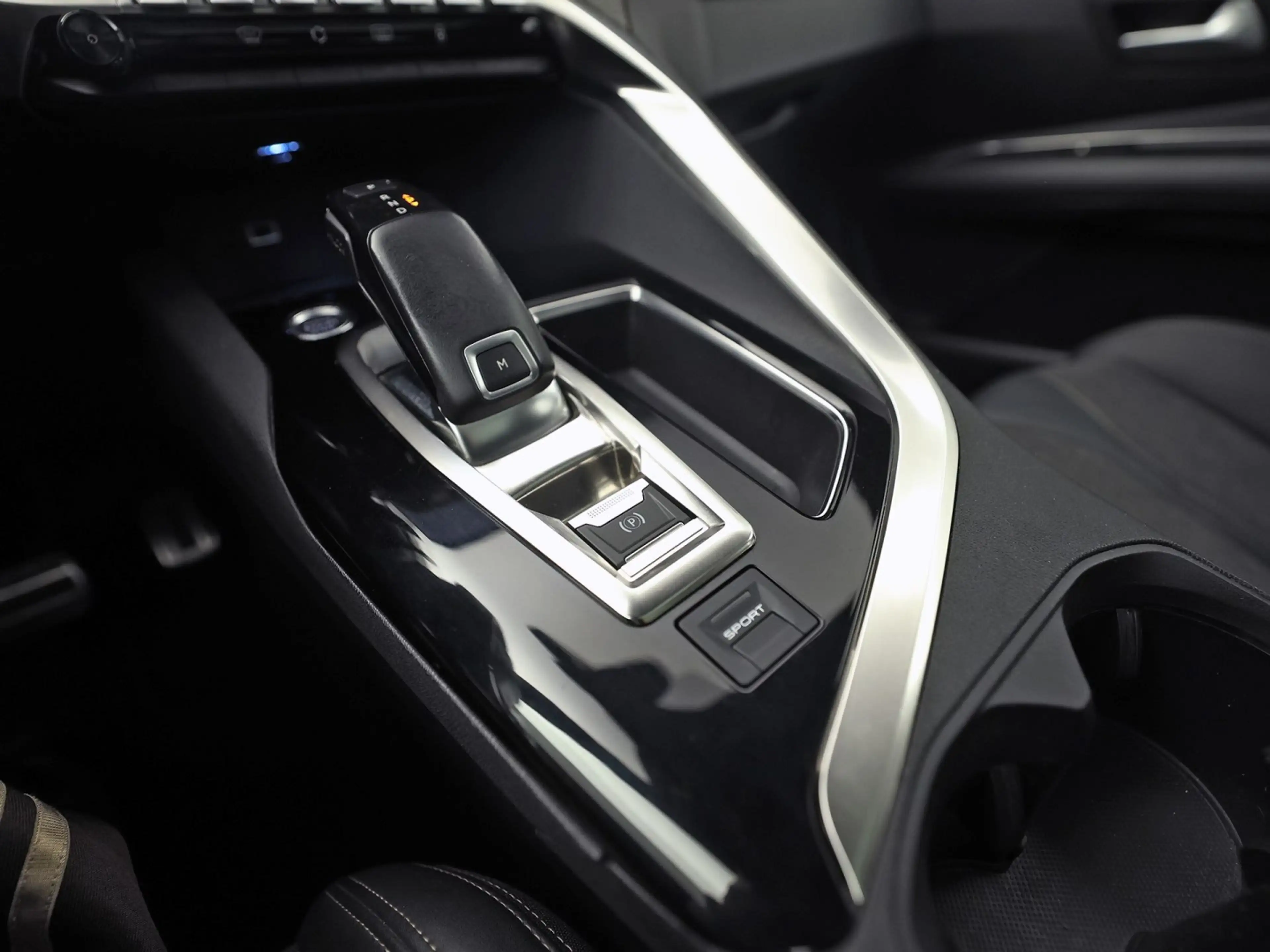 Peugeot 3008 1.2 PureTech GT Automaat (PANORAMADAK, APPLE CARPL — photo 11