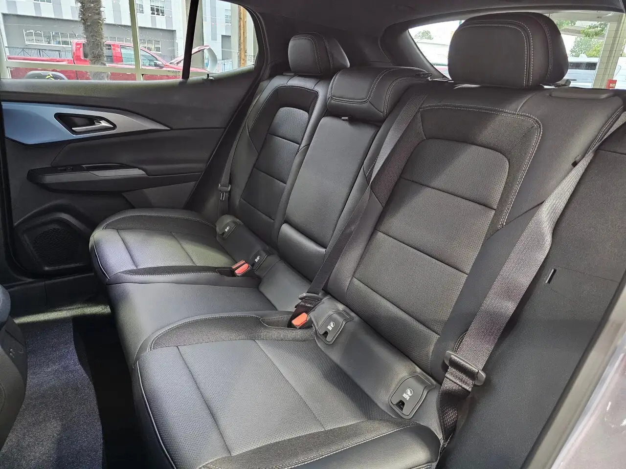 Chevrolet Equinox снимка Chevrolet Equinox