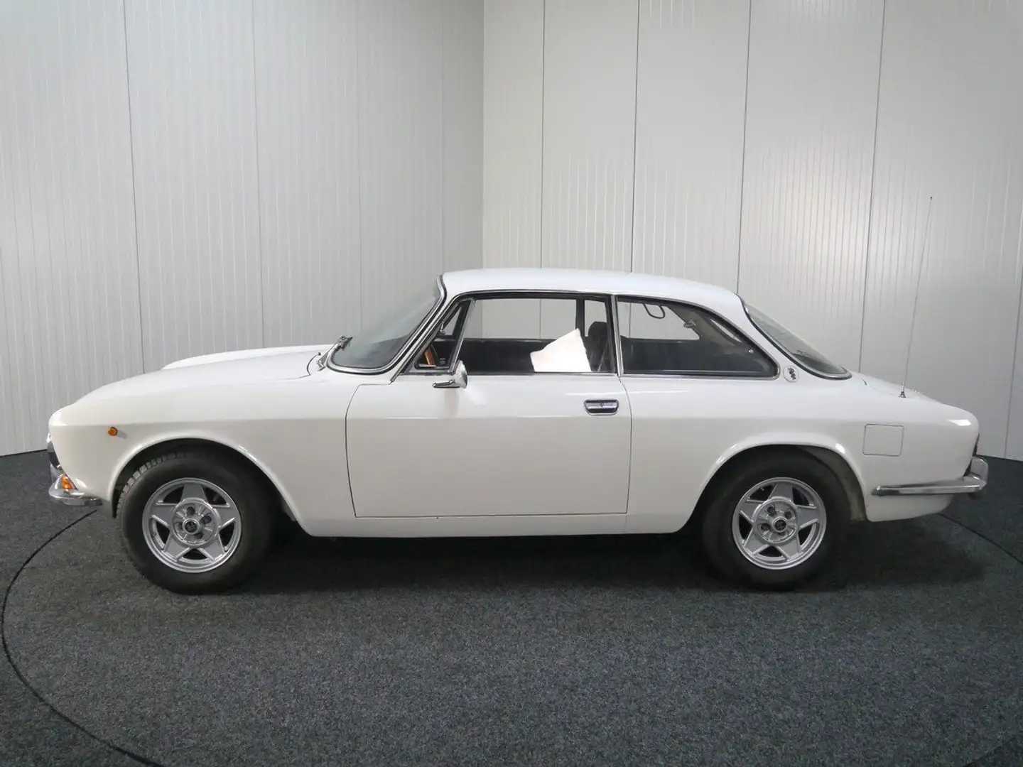 Alfa Romeo GTV 2000 Blanco - 2