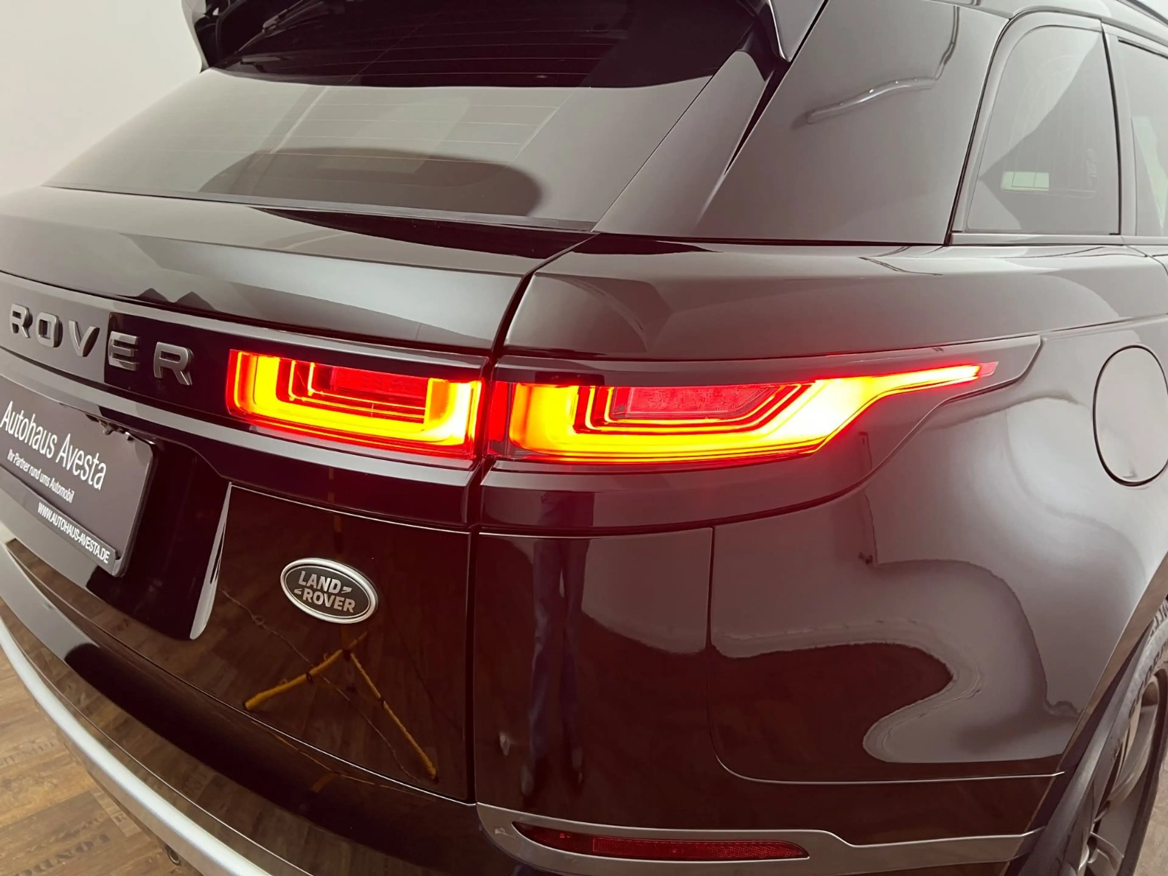 Land Rover Range Rover Velar RANGE ROVER VELAR R-DYNAMIC / MERIDIAN / 1.HAND/ — photo 37