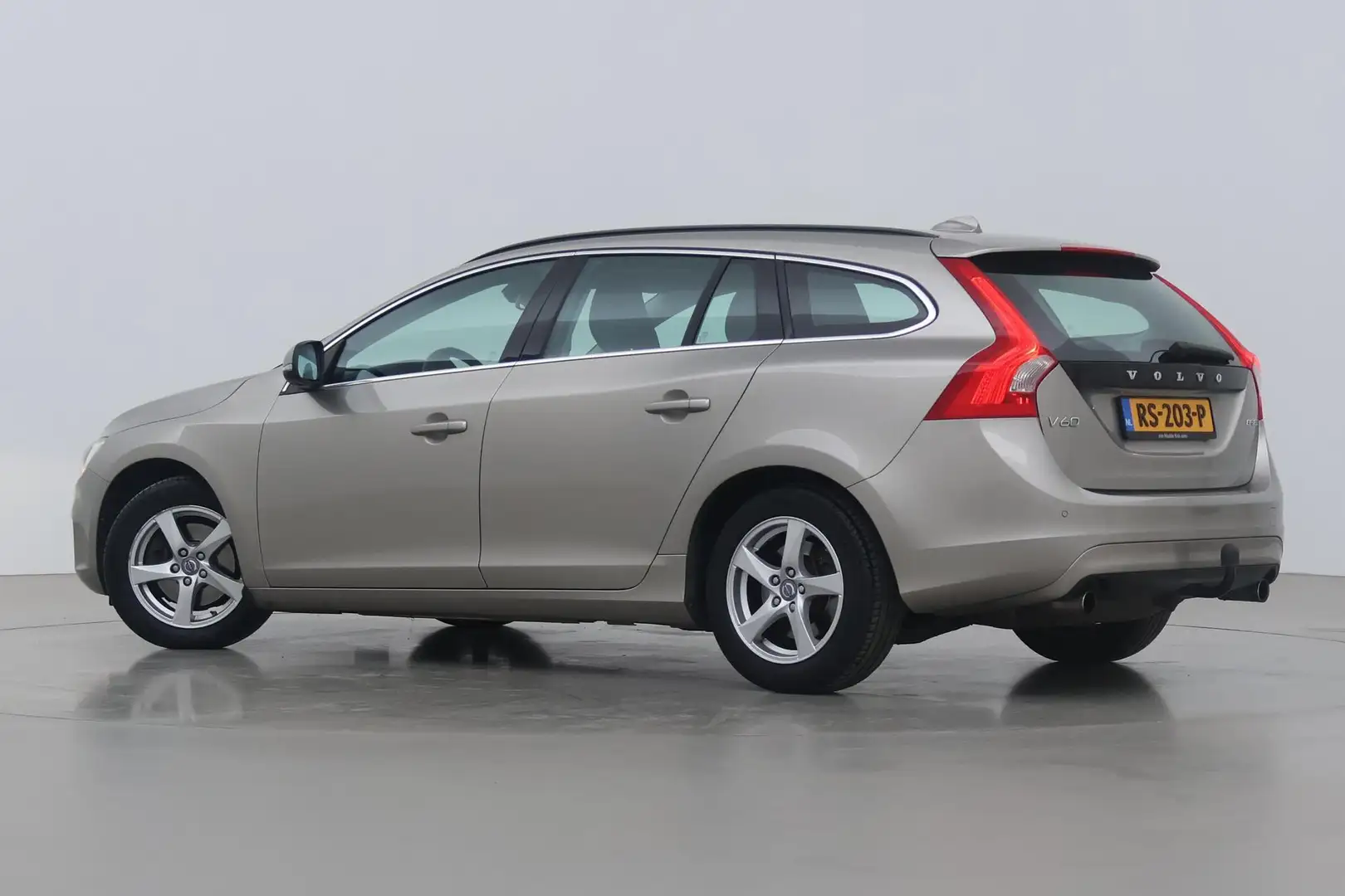 Volvo V60 2.0T Momentum | Bi-Fuel | Automaat | Trekhaak | St Marrón - 2