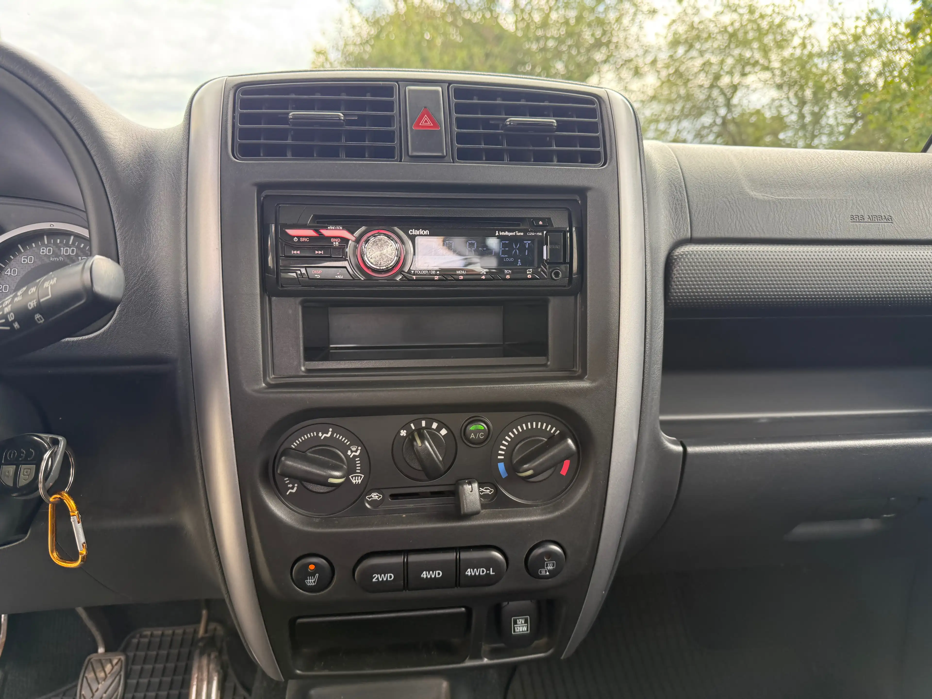 Suzuki Jimny Jimny Comfort Ranger AHK Klima 4x4 ALLGRIP Allrad — photo 7