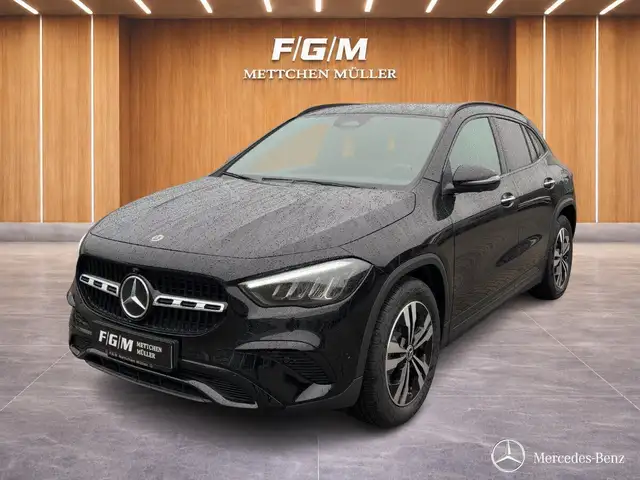 Mercedes-Benz GLA 180 Progressive DISTRON.+AHK+360+KEYGO+NIGHT Navi/Distronic/Keyless Go/Keyless Go Komfort Paket/Autom./Klima/LED/Sitzhzg.