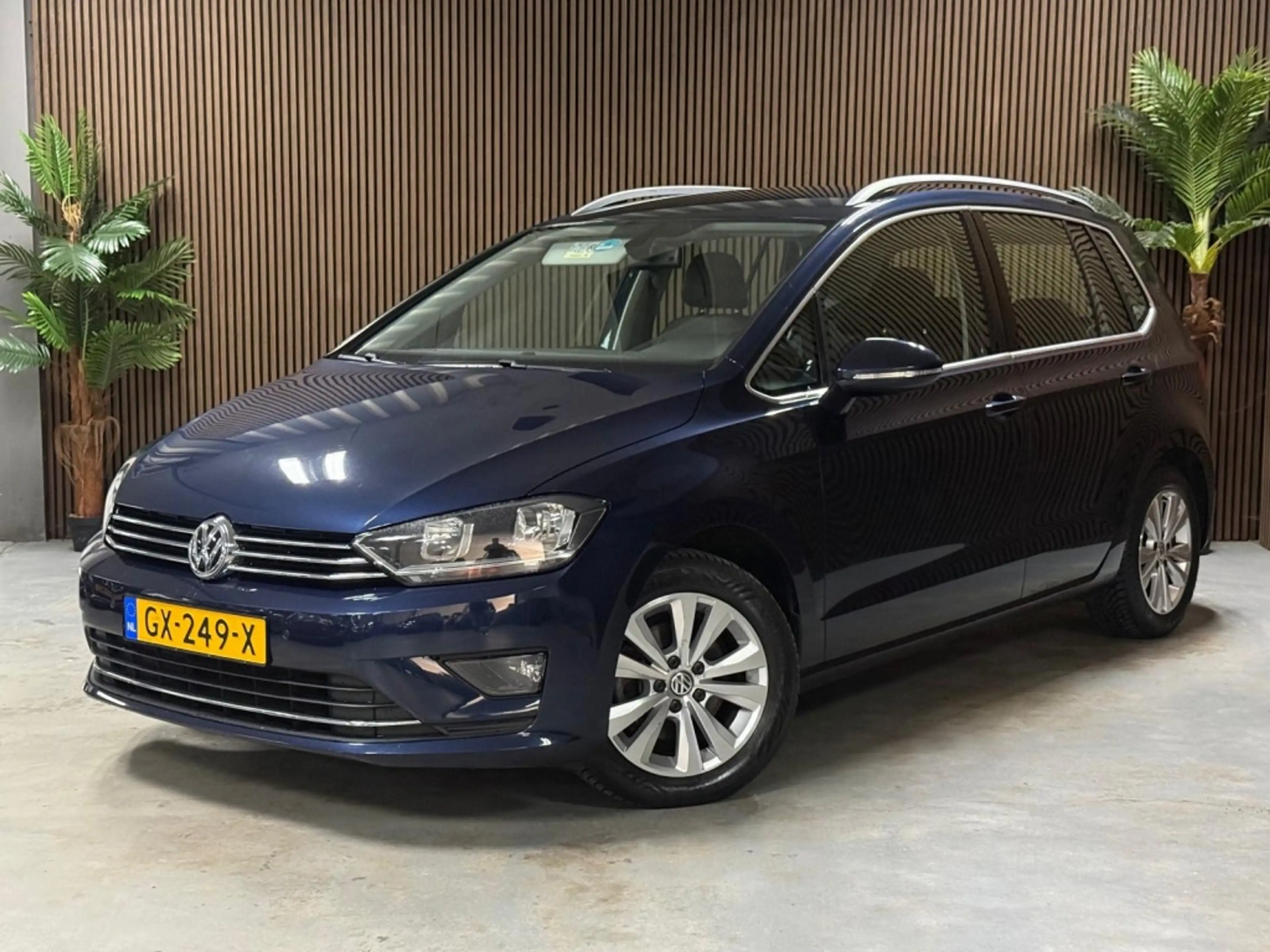 Volkswagen Golf Sportsvan 1.4 TSI Highline — photo 13