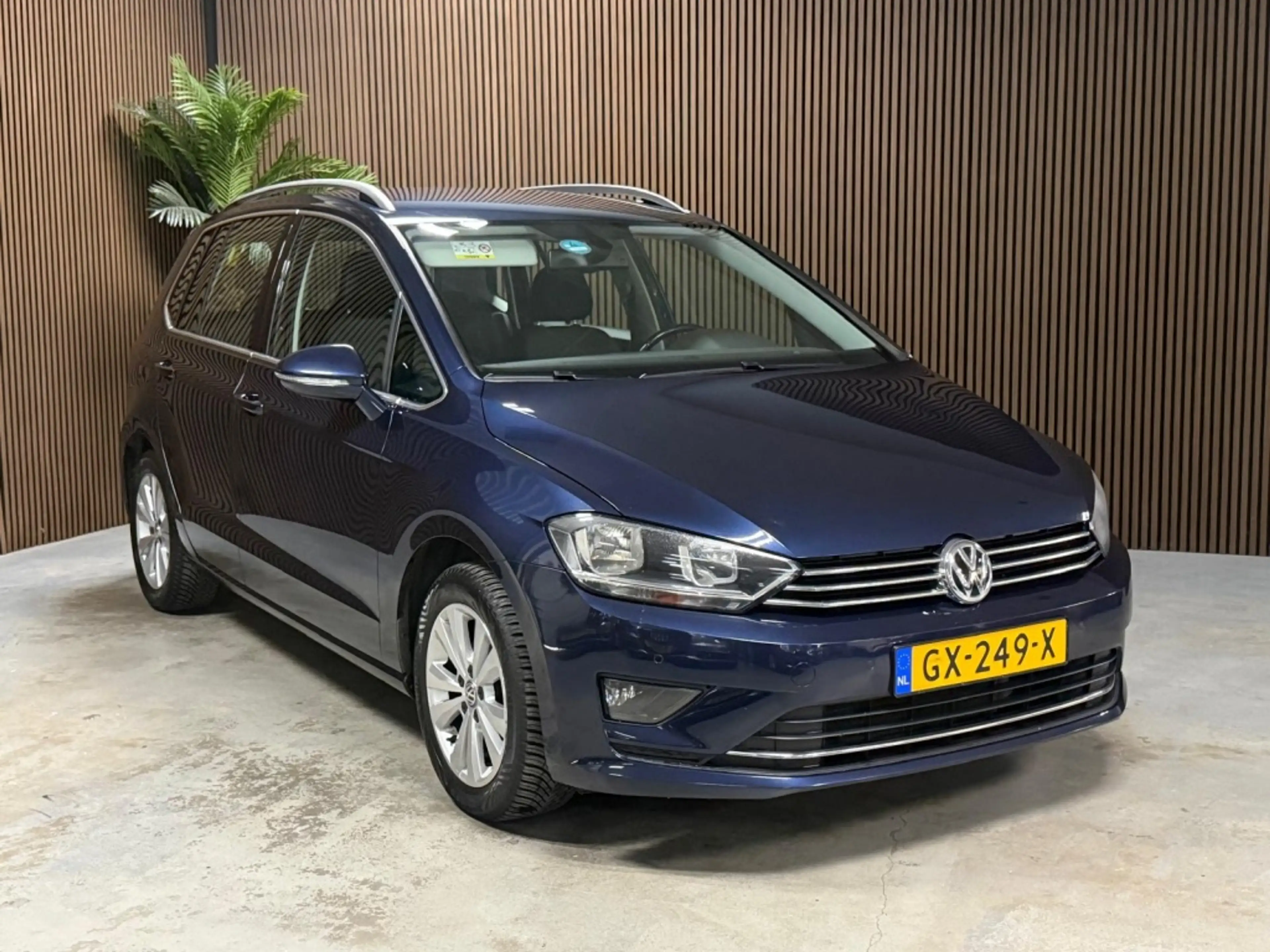 Volkswagen Golf Sportsvan 1.4 TSI Highline — photo 3