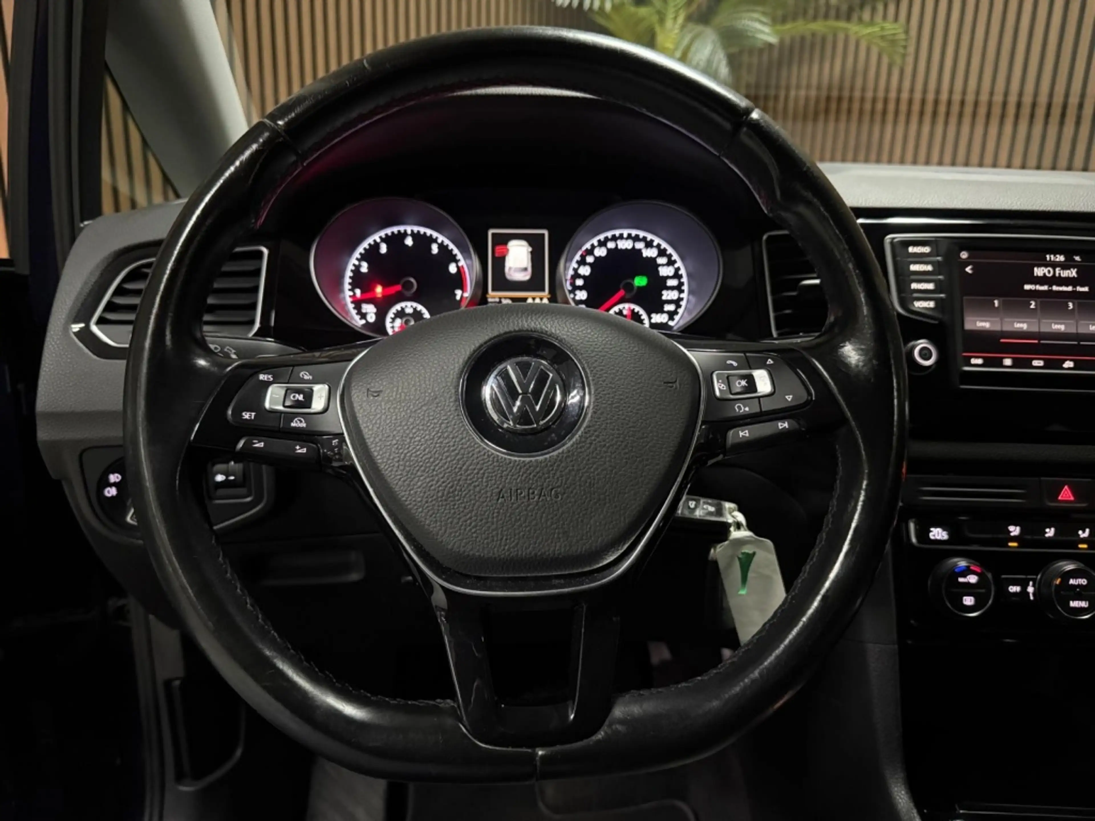 Volkswagen Golf Sportsvan 1.4 TSI Highline — photo 10