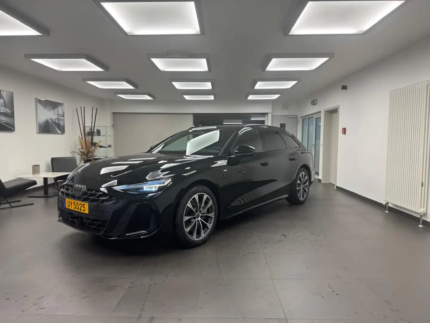 Audi A6 Avant TDI quattro 204ch S tronic Vert - 1