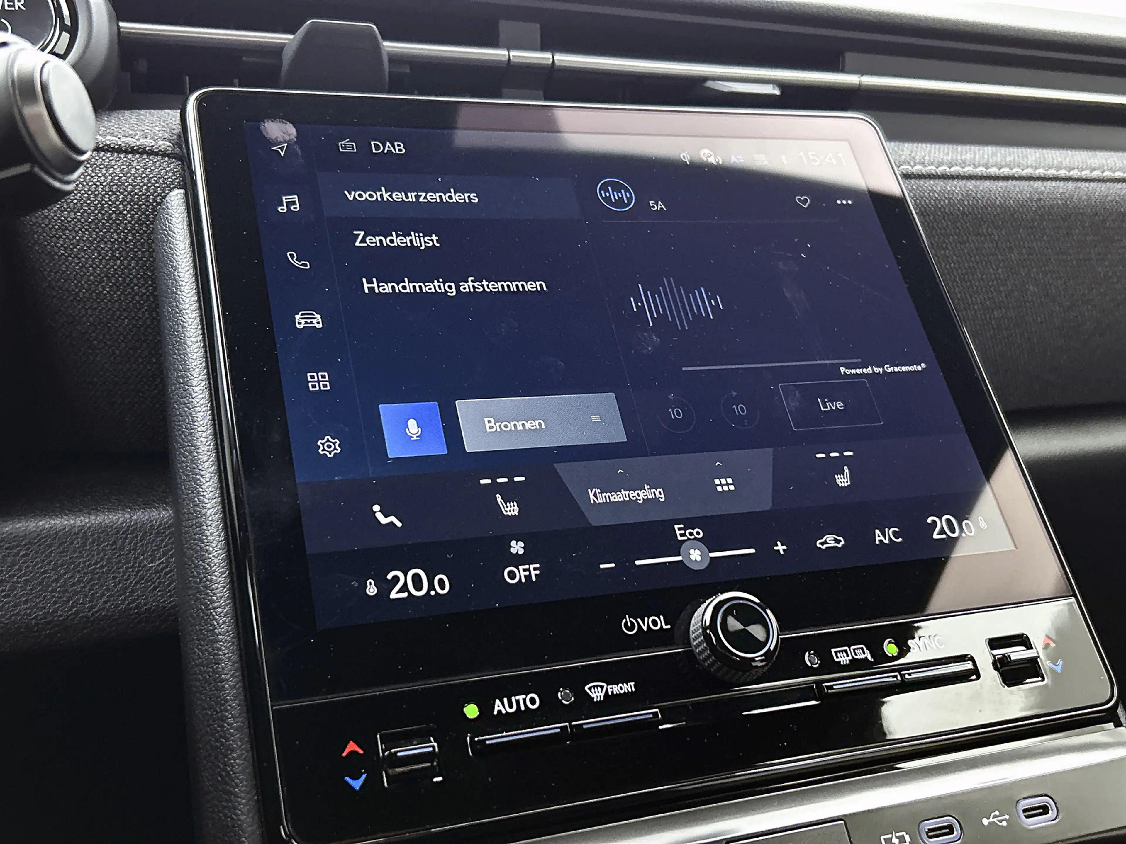 Lexus LBX 2WD | Parkeersensoren | Stoelverwarming | Blind Sp — photo 9
