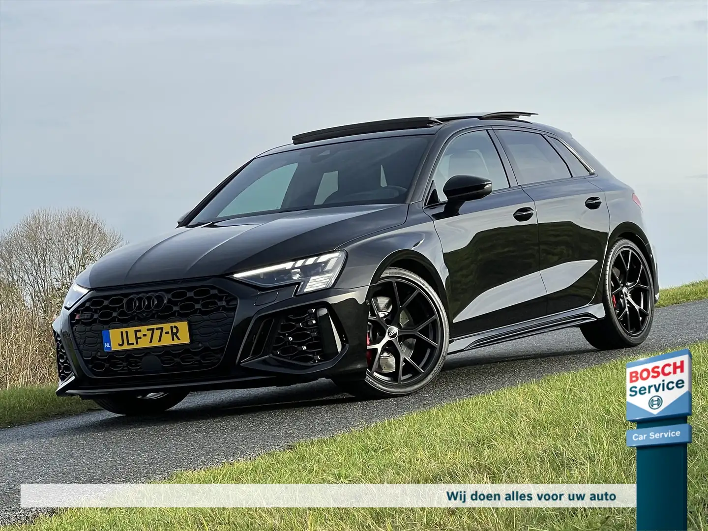 Audi RS3 2.5 TFSI 400PK Quattro / Pano / Head-up / Incl BTW Zwart - 1