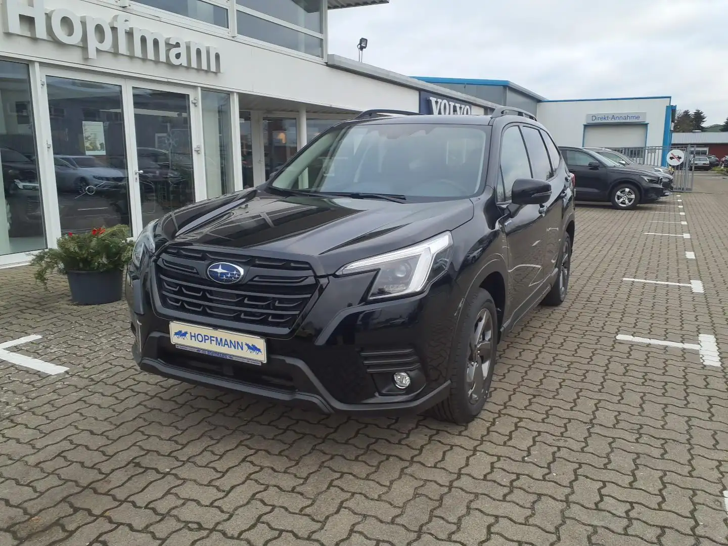 Subaru Forester 2.0 AWD Aut. Platinum Edition Black Schwarz - 1