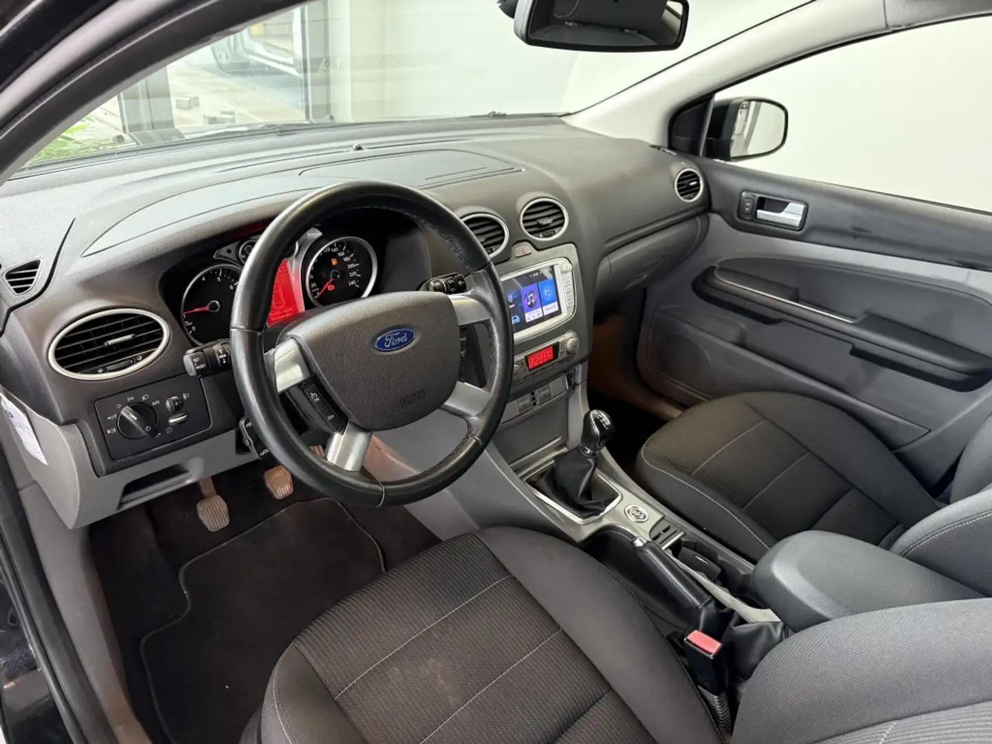 Ford Focus Wagon 1.8 Limited Flex.F/ Airco /Navi /Cruise/ Noir - 2