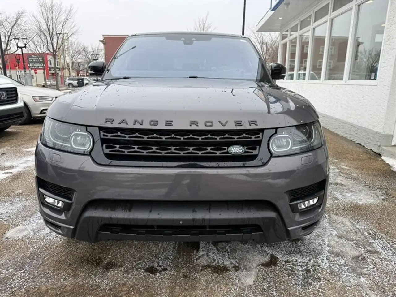 Land Rover Range Rover Sport снимка Land Rover Range Rover Sport