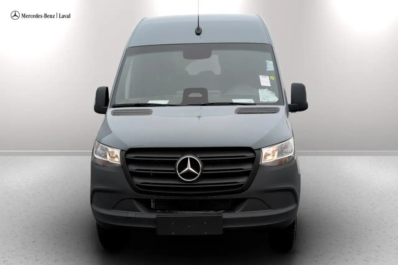 Mercedes-Benz Sprinter снимка Mercedes-Benz Sprinter