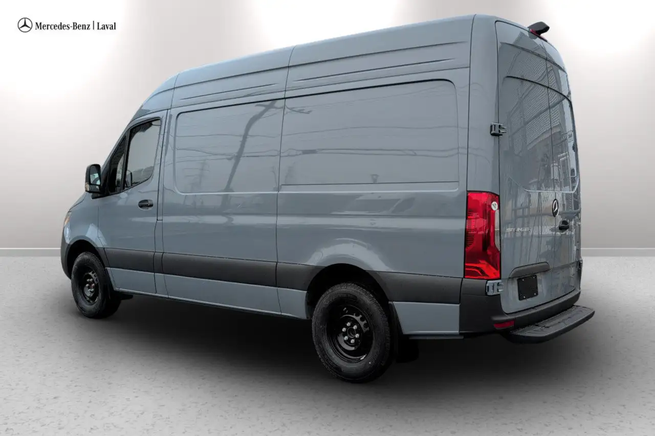 Mercedes-Benz Sprinter снимка Mercedes-Benz Sprinter