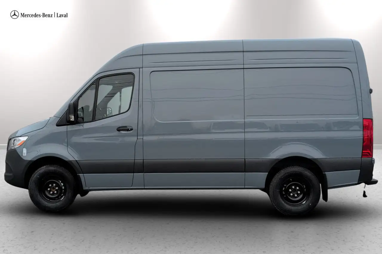 Mercedes-Benz Sprinter снимка Mercedes-Benz Sprinter
