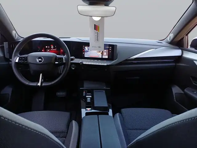 Opel Astra view 12