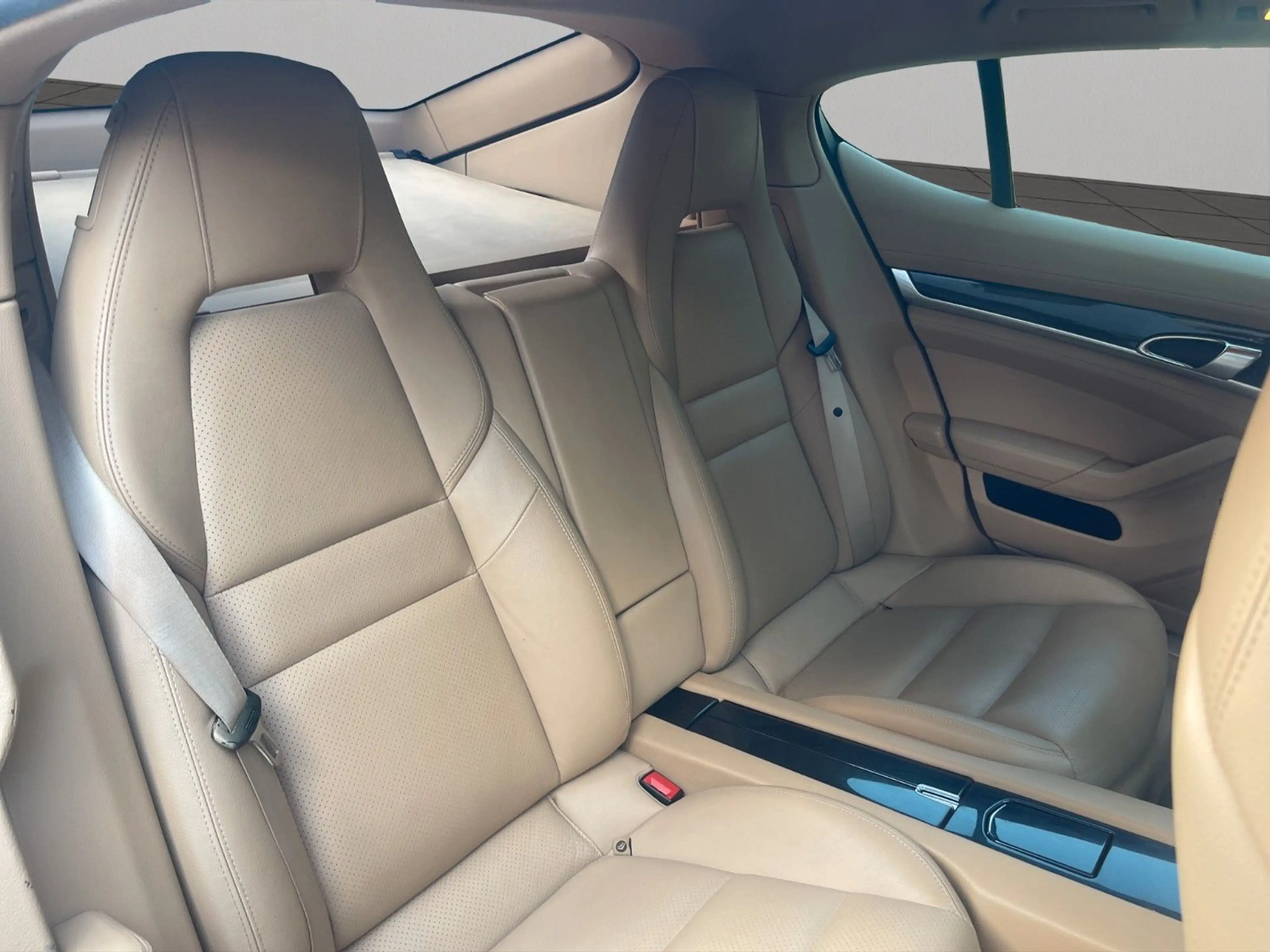 Porsche Panamera Diesel Sport Paket / Beige Leder — photo 14