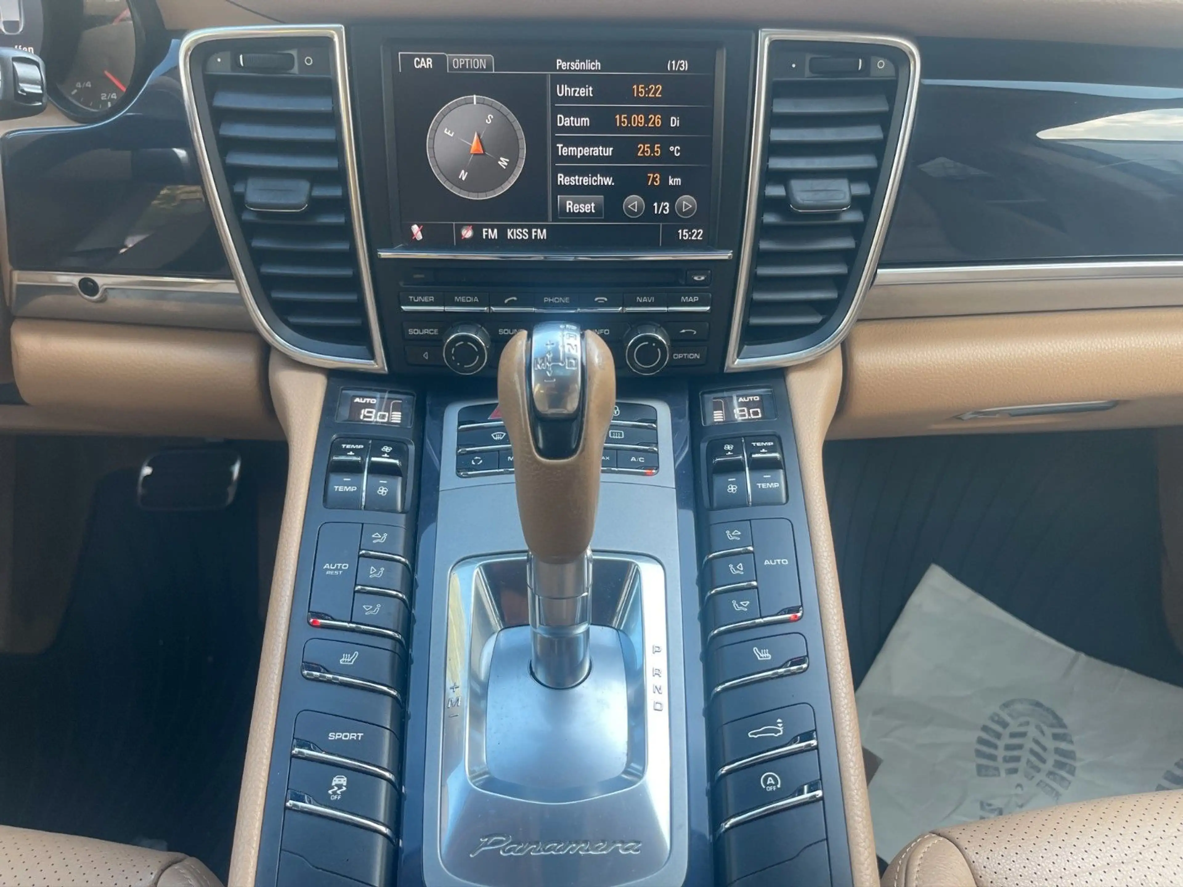 Porsche Panamera Diesel Sport Paket / Beige Leder — photo 12