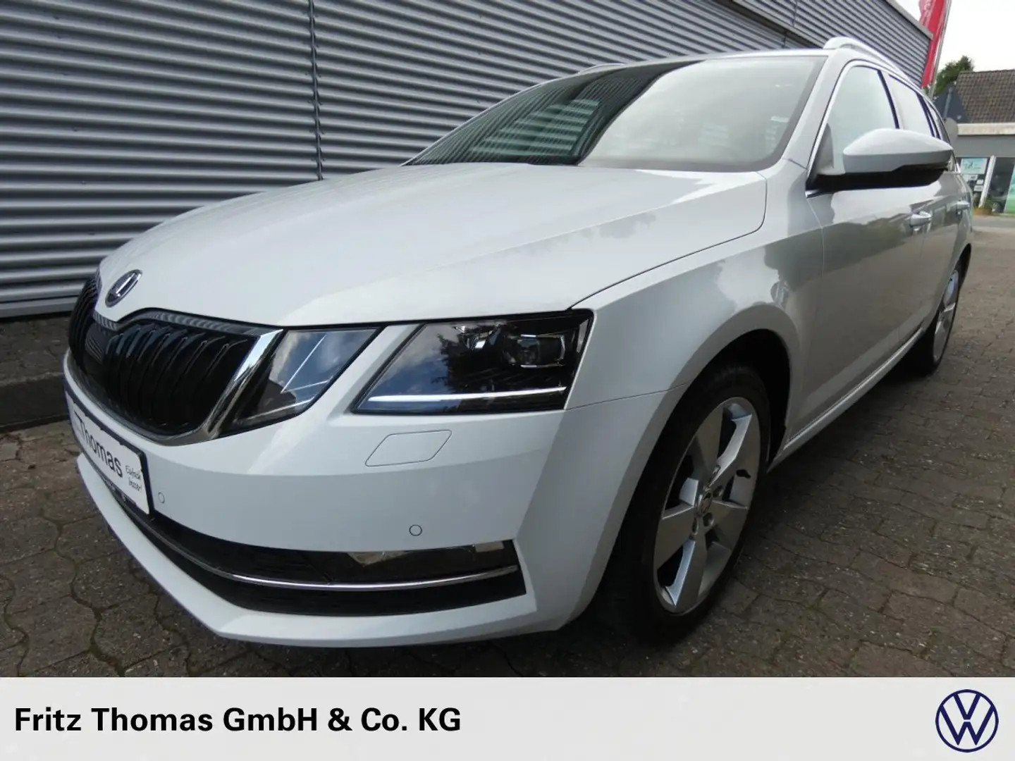 Skoda Octavia Combi 1.4 TSI Style LED Navi Klima SHZ PDC GRA Blanc - 2