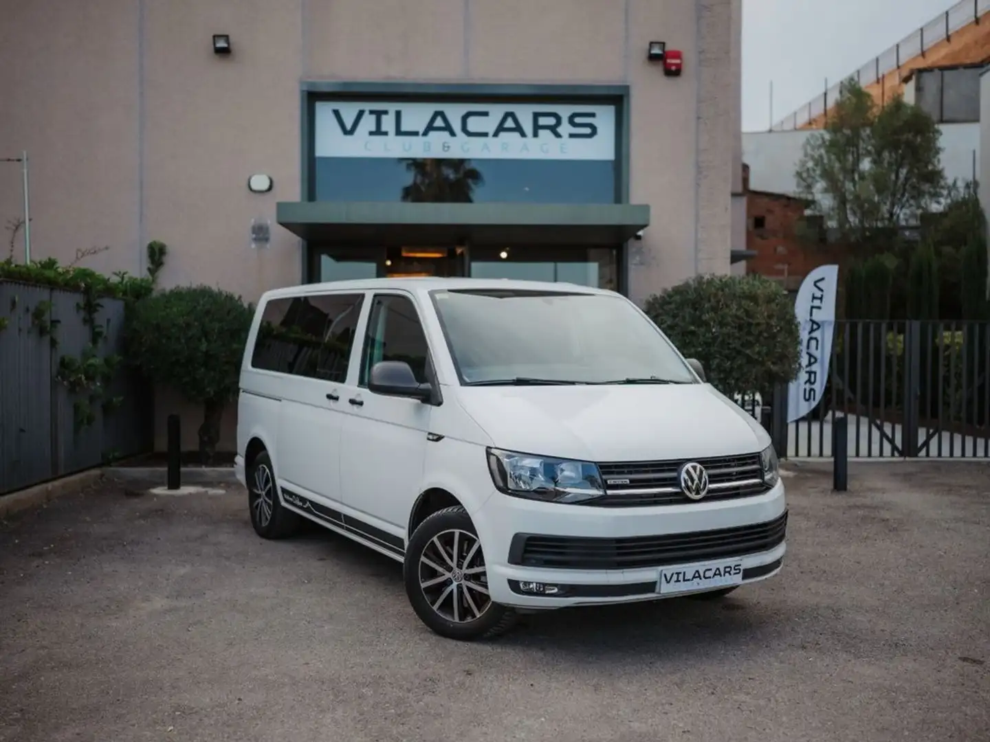 Volkswagen T5 Multivan Outdoor Corto 2.0 TDI 110kW BMT 4Motion Blanco - 1