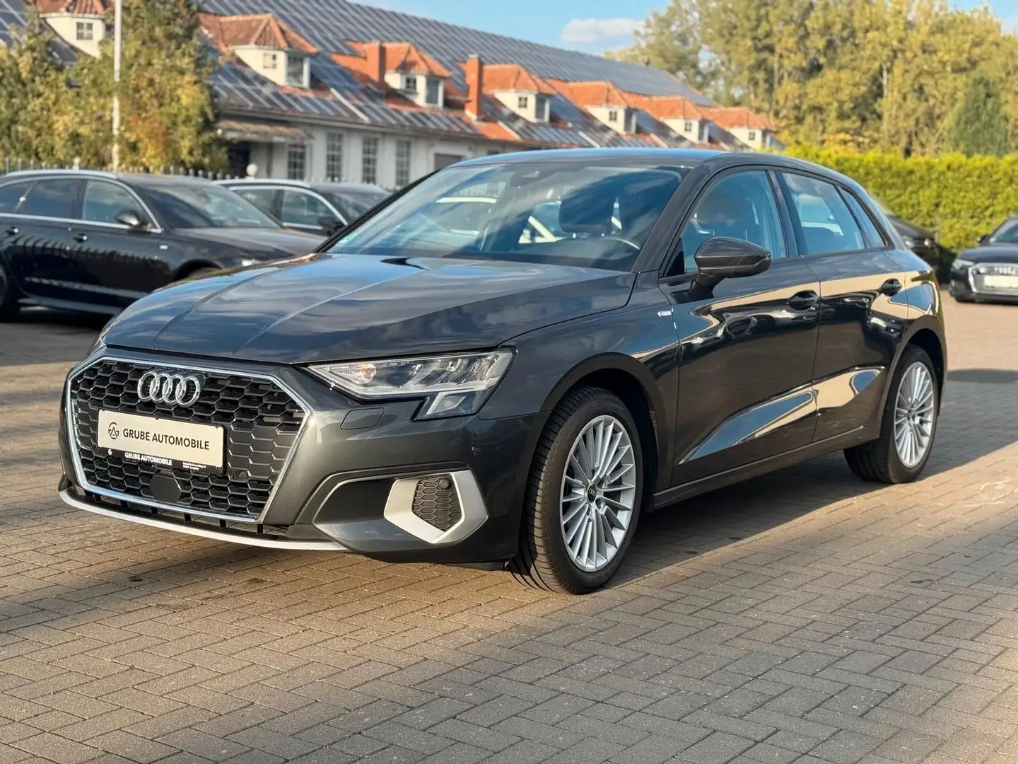 Audi A3 Sportback 35 S-Line Advanced LED*NAV*SHZ*ACC Gris - 1